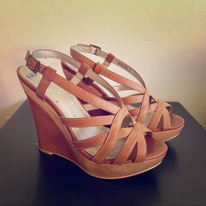 Shoes sandals platforms size 6 Aldo